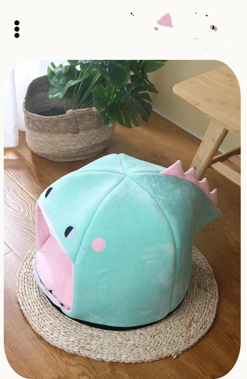 Cave tent pet bed detail